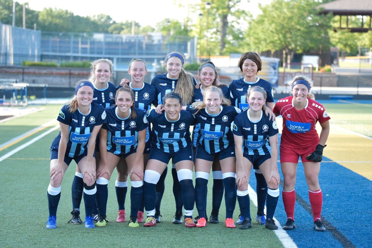 AFC Ann Arbor women lineup before the 2019-06-28 match against Indiana Union.
